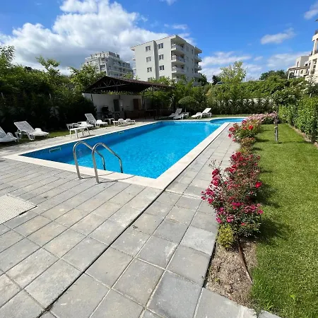 Апартамент Enchev House Варна