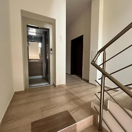 Enchev House Appartamento Varna